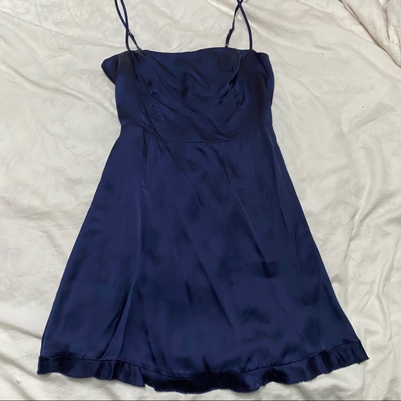 Aritzia Dresses & Skirts - NWOT Aritzia x Wilfred Satin Dress
